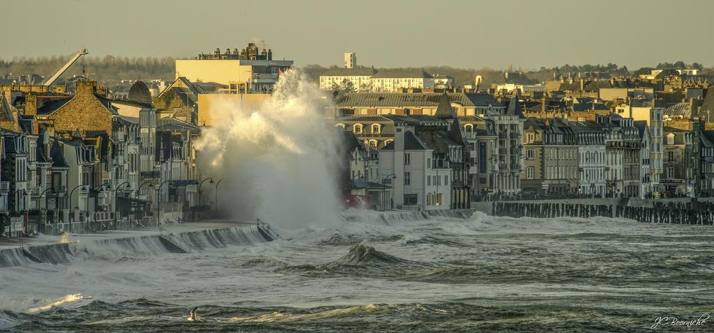 Ambassadeurs Logis Hotel Saint-Malo Exterior foto